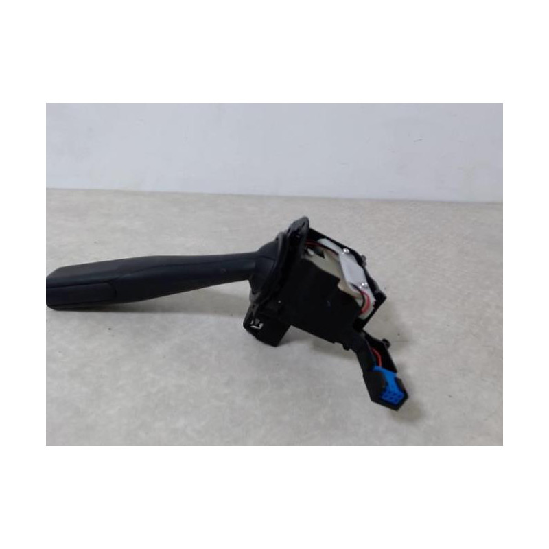 Commodo d'essuie glaces VOLKSWAGEN GOLF 5 d’occasion