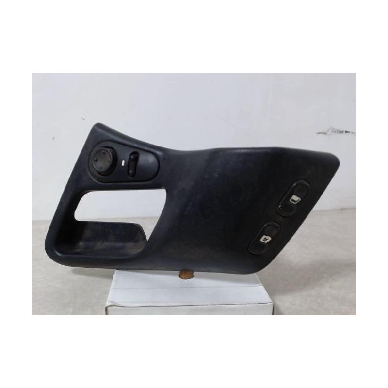 Interrupteur de leve vitre avant gauche CITROEN 1.8 I 110 16V d’occasion