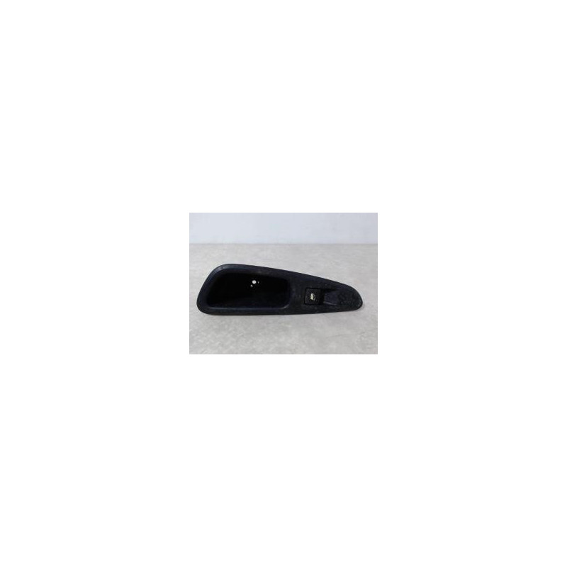 Interrupteur de leve vitre arriere droit PEUGEOT 308 1 PHASE 1 d’occasion