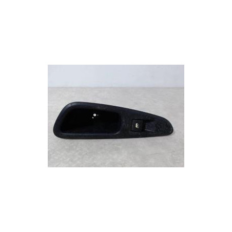 Interrupteur de leve vitre arriere droit PEUGEOT 308 1 PHASE 1 d’occasion