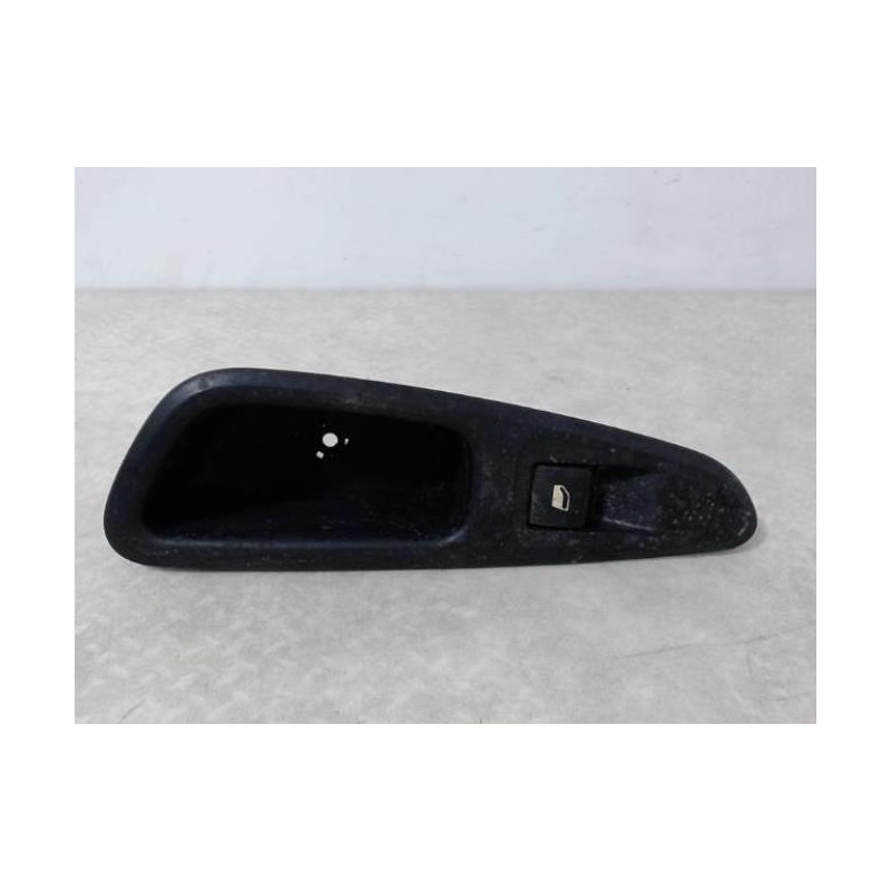 Interrupteur de leve vitre arriere droit PEUGEOT 308 1 PHASE 1 d’occasion