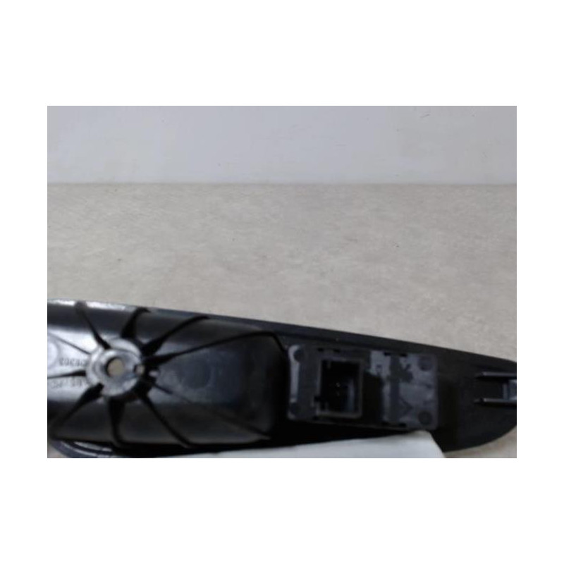 Interrupteur de leve vitre arriere droit PEUGEOT 308 1 PHASE 1 d’occasion