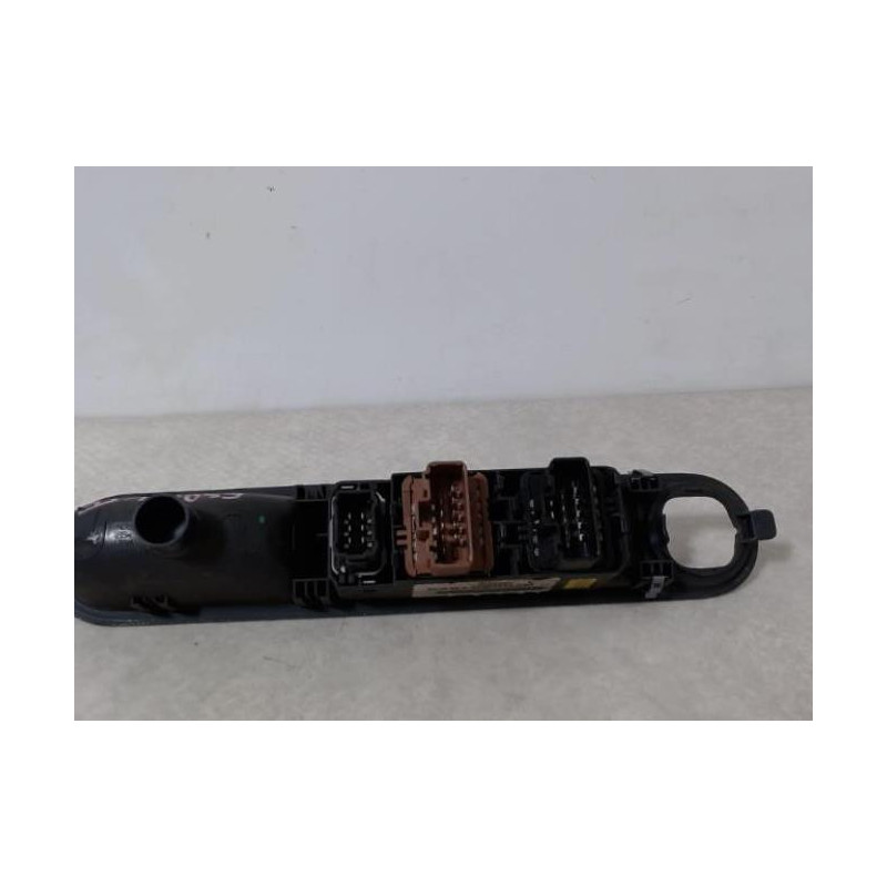 Interrupteur de leve vitre avant gauche RENAULT ESPACE 4 PHASE 1 d’occasion