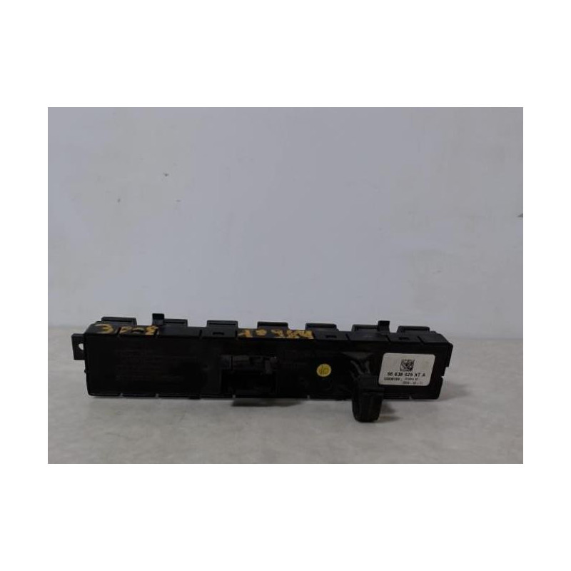 Bouton/Interrupteur PEUGEOT 3008 1 PHASE 1 d’occasion